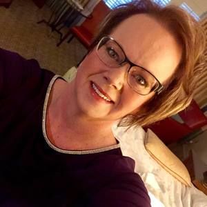 Meet your Posher, Suzanne